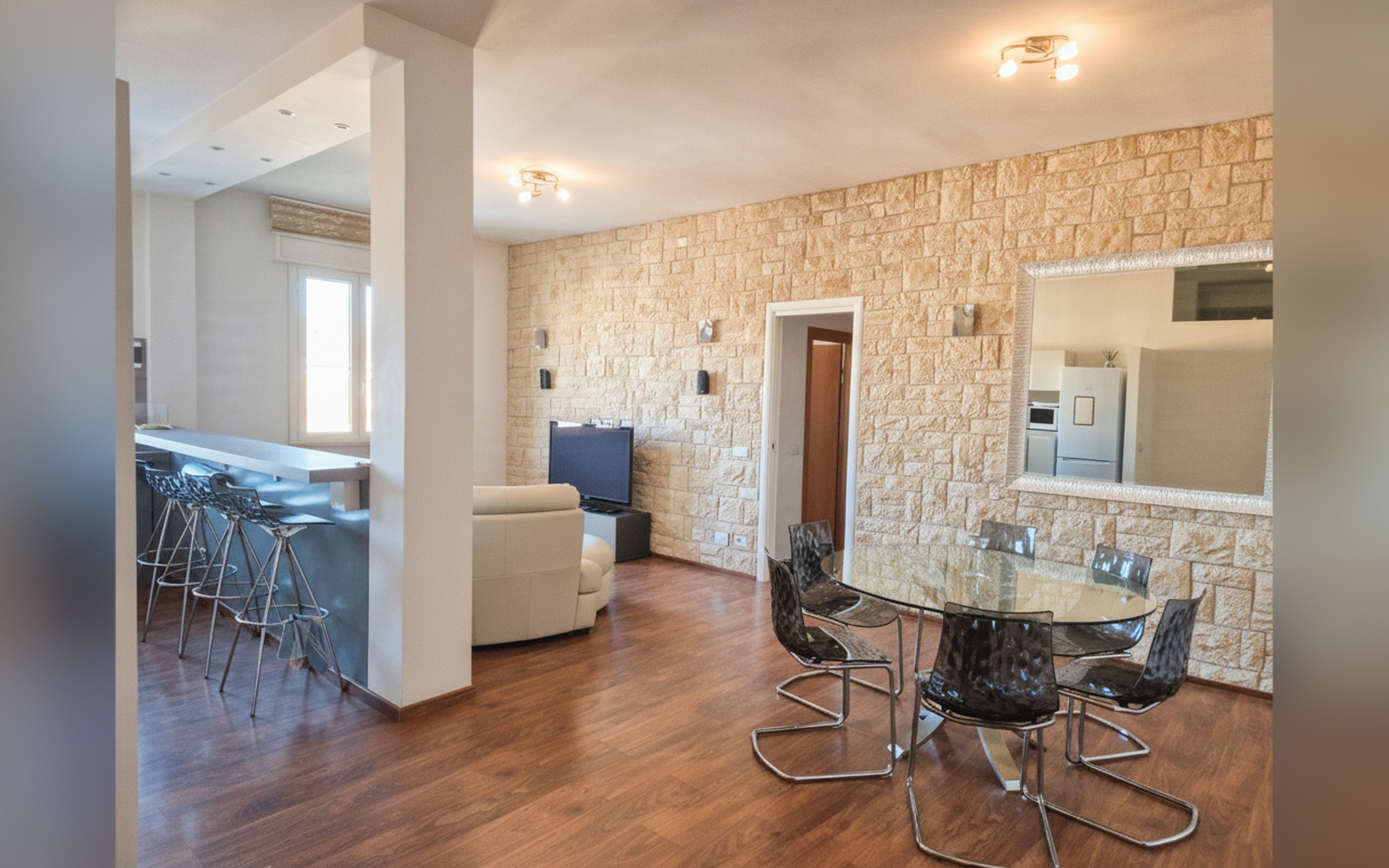 Reggio Emilia Central Design Apartment, Reggio Emilia